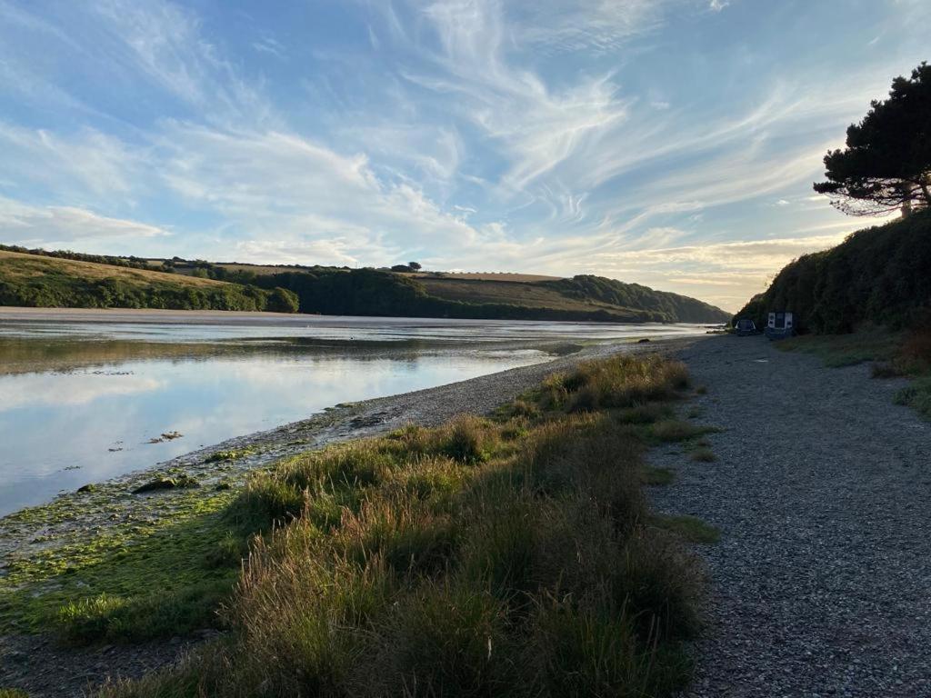 2 Chatsworth Riverscape Apartments - Peaceful Apartment In Great Location With Free Parking Overlooking The Gannel Just A Short Walk From Newquays Incredible Beaches And Local Amenities New Quay Exteriér fotografie